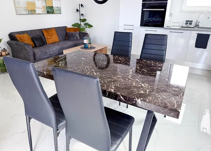 New 2 Bed, 1 Bath In Apartment Zadar